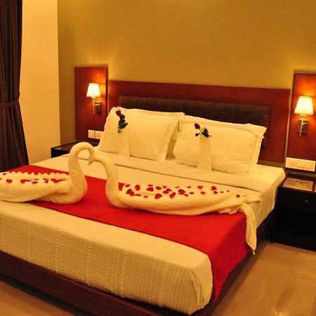 Harbour Hotels Pallipuram Exterior foto