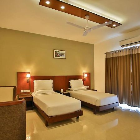 Harbour Hotels Pallipuram Exterior foto